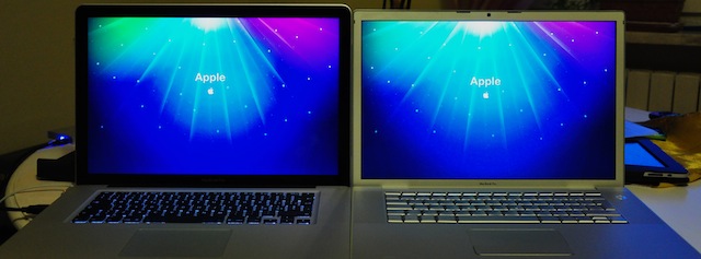 confronto display vecchio e nuovo MacBook Pro 15"