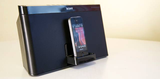docking-station-sony-per-iphone