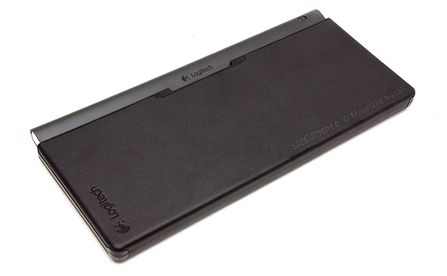 logitech-tablet-keyboard-ipad-1