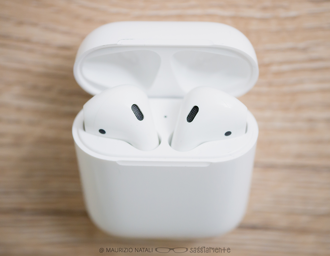 apple-airpods-15