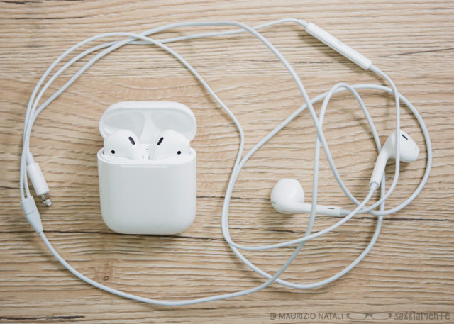 apple-airpods-16