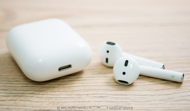 apple-airpods-7