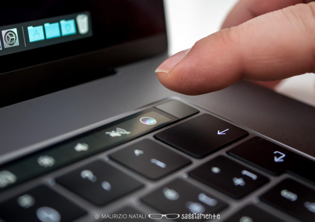 macbookpro15-touchbar-touchid